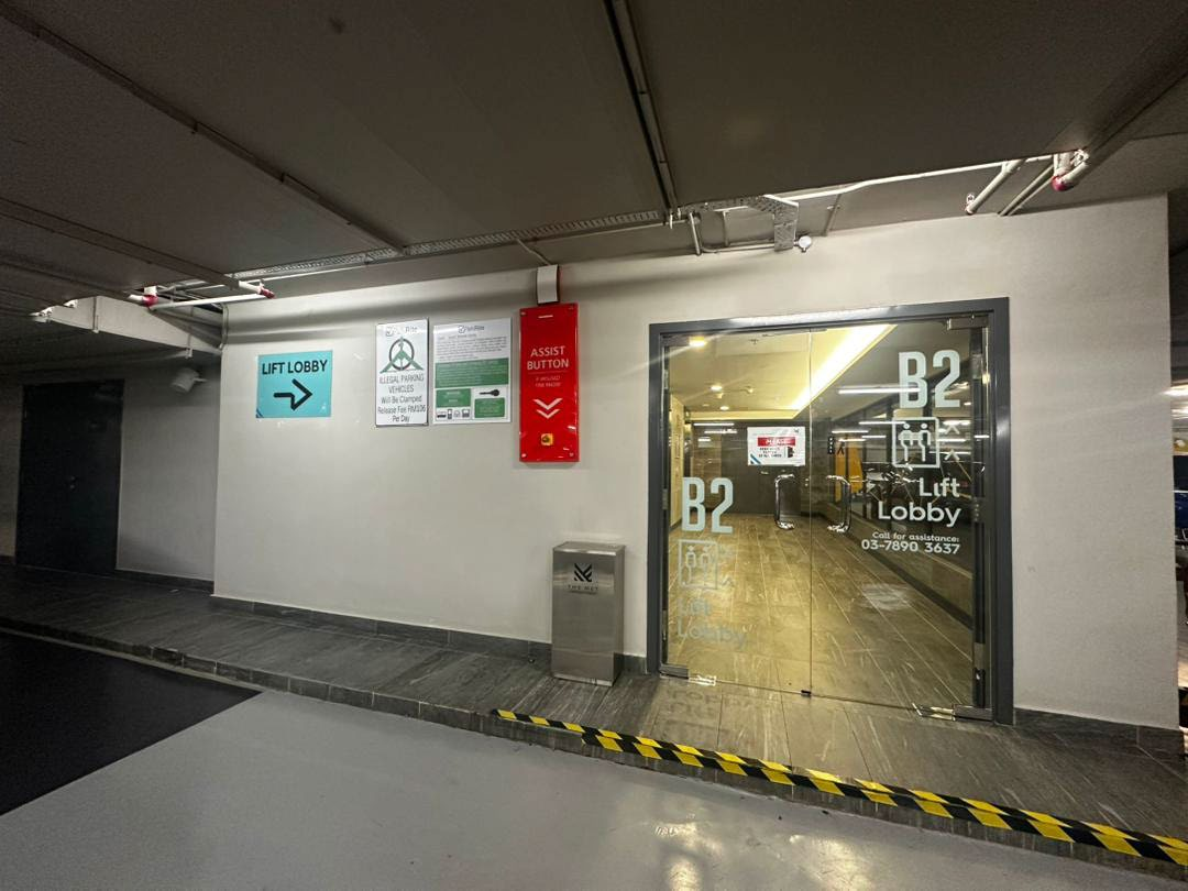 B2 secure lift lobby at The MET Corporate Towers